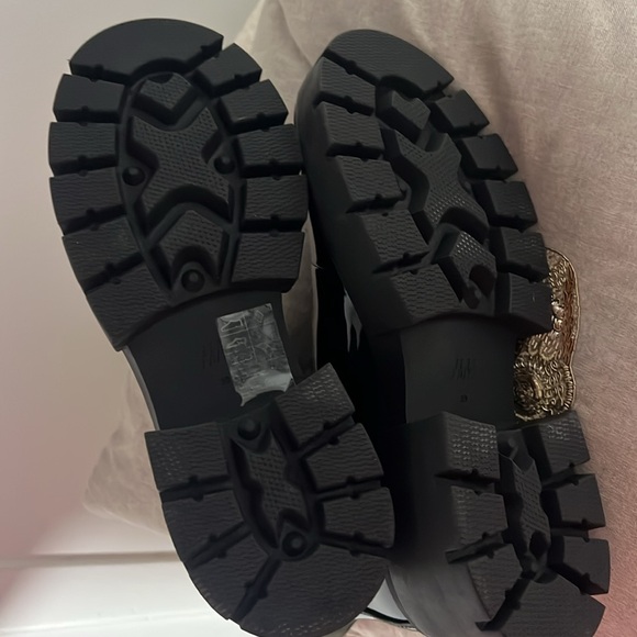 H&M Faux Patent Leather Boots - Picture 5 of 5